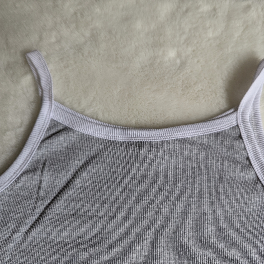 Tillys Ringer Cami Top Gray White Trim – Size M – New Without Tags - Picture 5 of 7